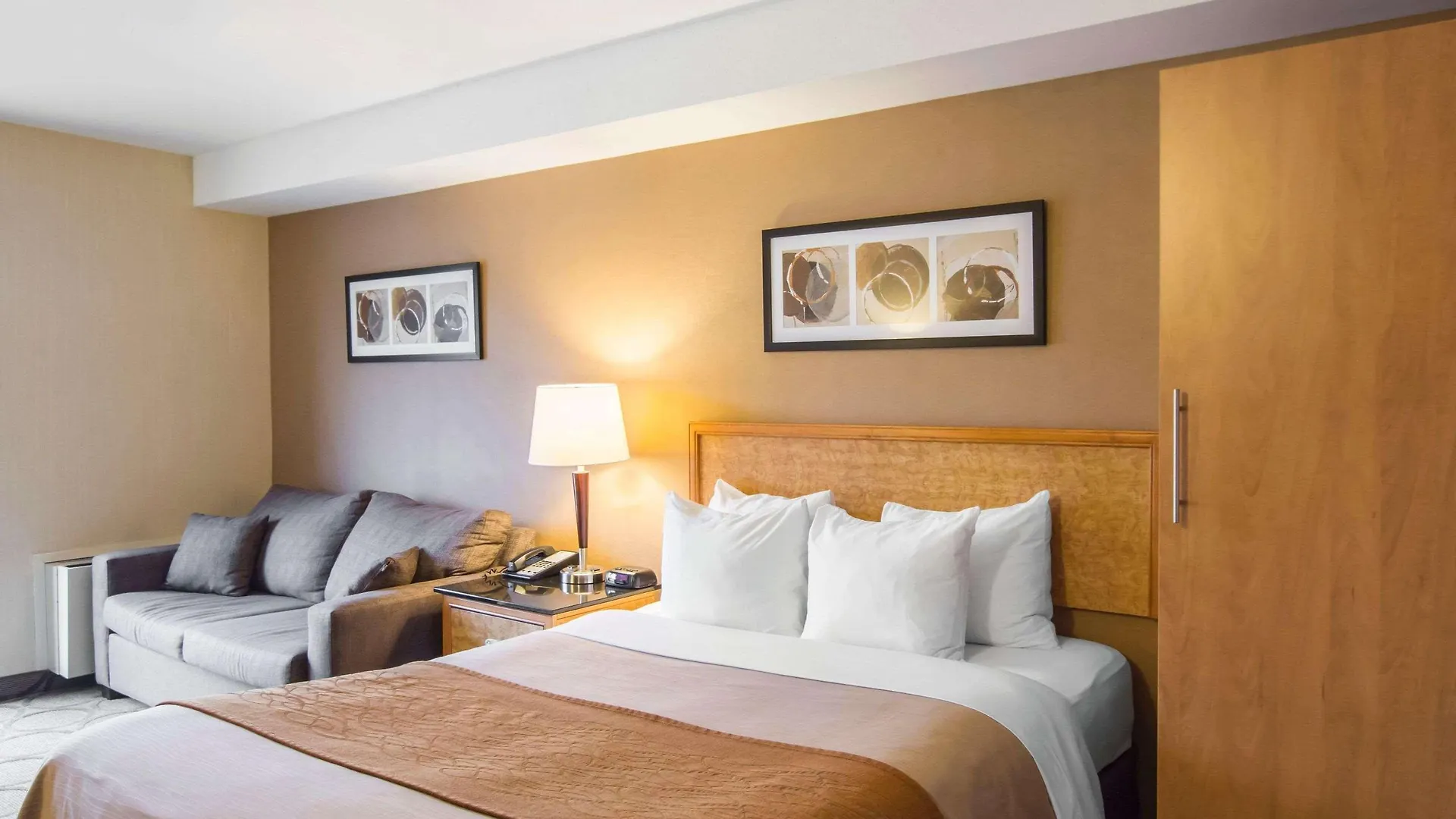 Comfort Inn Airport East Quebec City