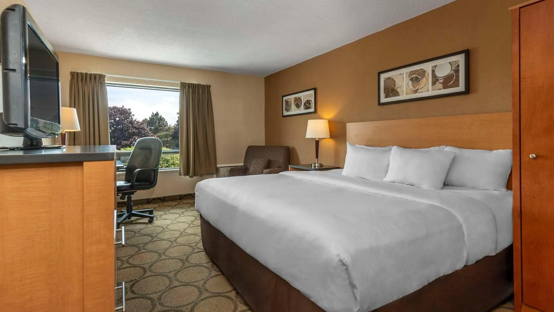 ***  Comfort Inn Airport East Quebec City Canada