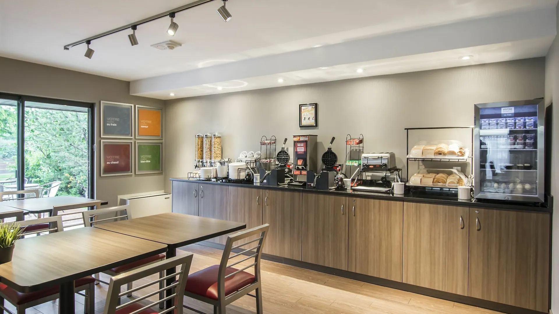 Comfort Inn Airport East Quebec City