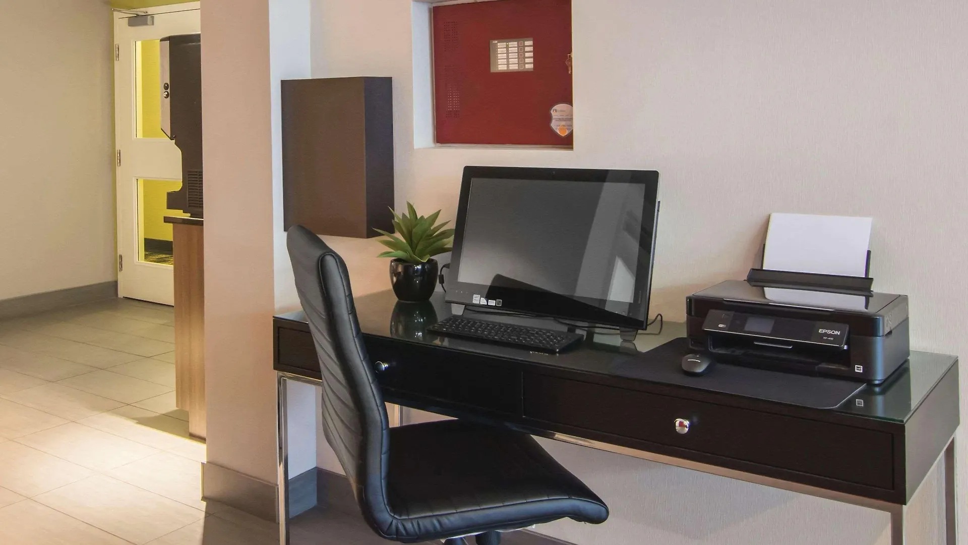 Comfort Inn Airport East Quebec City 3*,  Canada