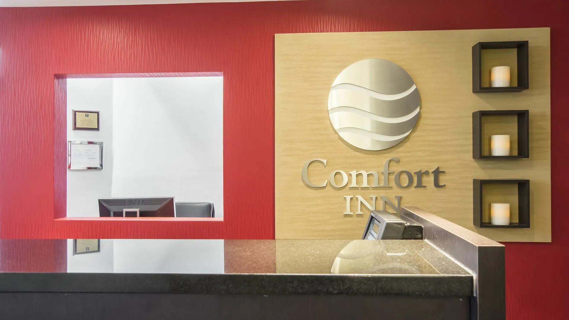 Comfort Inn Airport East Quebec City 3*,